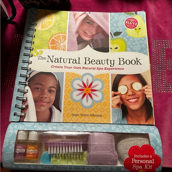 Klutz Other - The Natural Beauty Book KLUTZ Create Your Own Natural Spa Experience Anne Johnso
